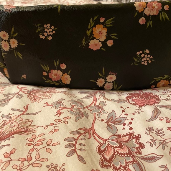 Coach purse - Picture 5 of 5